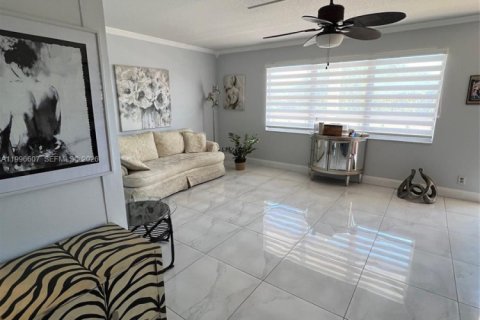 Copropriété à vendre à Coconut Creek, Floride: 1 chambre, 79.99 m2 № 2059320 - photo 8