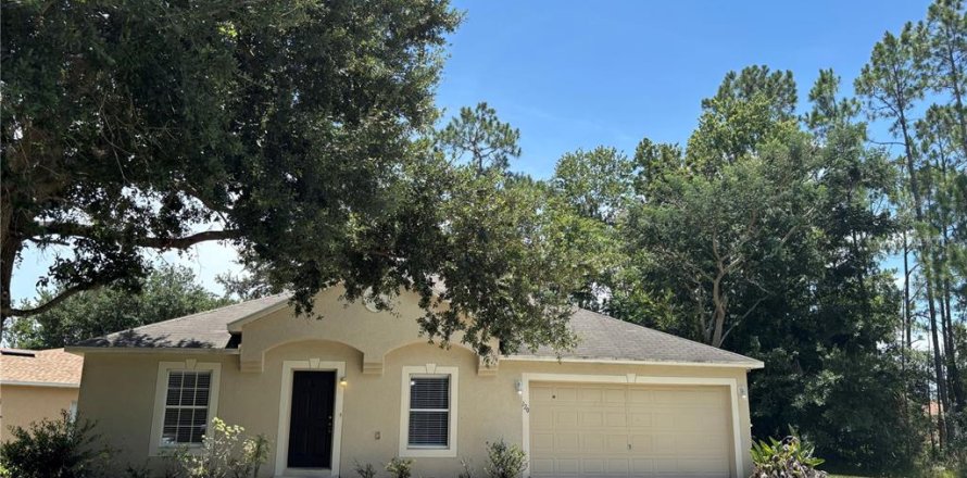 House in Poinciana, Florida 3 bedrooms, 129.88 sq.m. № 2277984
