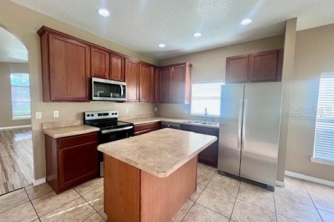 House in Kissimmee, Florida 4 bedrooms, 179.86 sq.m. № 1893587 - photo 7
