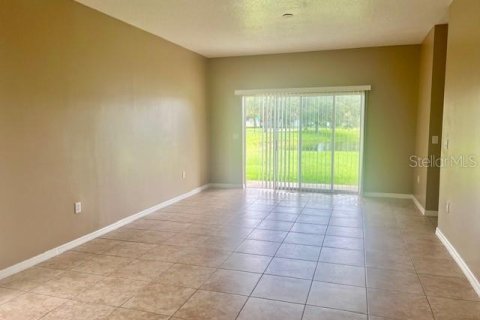 House in Kissimmee, Florida 4 bedrooms, 179.86 sq.m. № 1893587 - photo 10