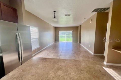 House in Kissimmee, Florida 4 bedrooms, 179.86 sq.m. № 1893587 - photo 9