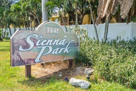 Copropriété à vendre à Sarasota, Floride: 2 chambres, 89.56 m2 № 1856730 - photo 27
