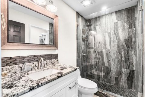 Copropriété à vendre à Sarasota, Floride: 2 chambres, 89.56 m2 № 1856730 - photo 20