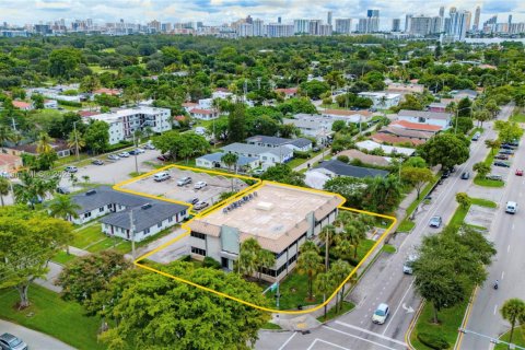 Immobilier commercial à vendre à North Miami Beach, Floride № 1945981 - photo 23