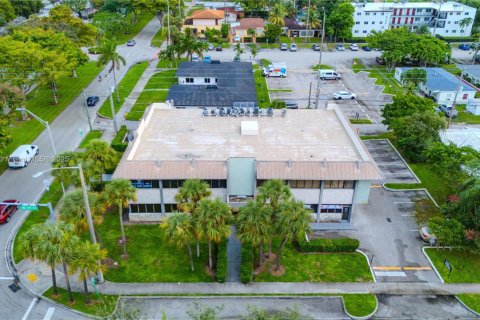 Immobilier commercial à vendre à North Miami Beach, Floride № 1945981 - photo 11