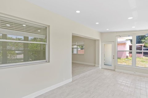 Casa en venta en Fort Lauderdale, Florida, 3 dormitorios, 104.24 m2 № 1758550 - foto 6