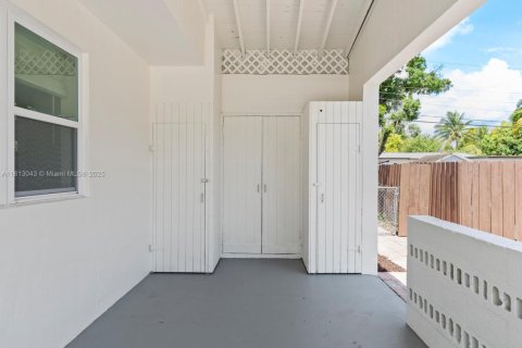 Casa en venta en Fort Lauderdale, Florida, 3 dormitorios, 104.24 m2 № 1758550 - foto 28