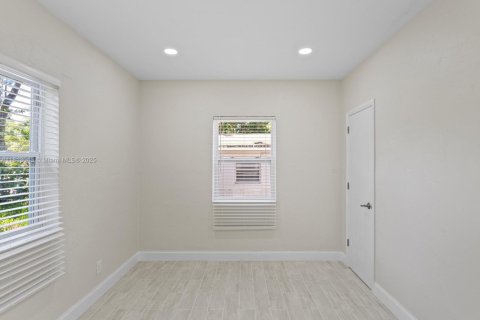 Casa en venta en Fort Lauderdale, Florida, 3 dormitorios, 104.24 m2 № 1758550 - foto 19
