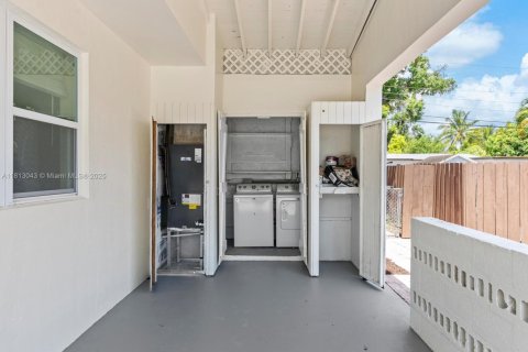 Casa en venta en Fort Lauderdale, Florida, 3 dormitorios, 104.24 m2 № 1758550 - foto 29