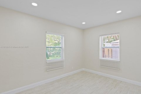 Casa en venta en Fort Lauderdale, Florida, 3 dormitorios, 104.24 m2 № 1758550 - foto 14