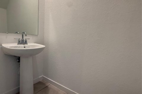 Adosado en venta en Florida City, Florida, 3 dormitorios, 136.19 m2 № 2145687 - foto 8