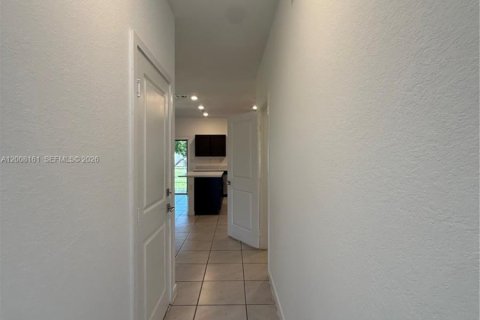 Adosado en venta en Florida City, Florida, 3 dormitorios, 136.19 m2 № 2145687 - foto 9