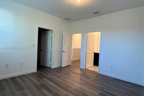Adosado en venta en Florida City, Florida, 3 dormitorios, 136.19 m2 № 2145687 - foto 16
