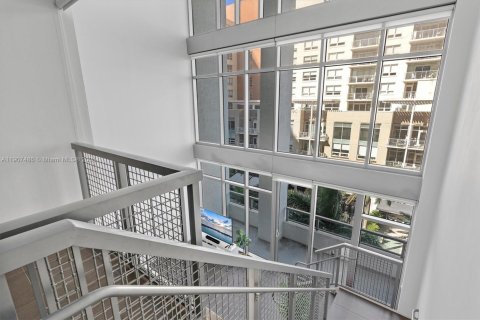 Купить кондоминиум в Майами, Флорида 2 спальни, 116.78м2, № 1963493 - фото 10