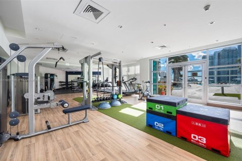 Купить кондоминиум в Майами, Флорида 2 спальни, 116.78м2, № 1963493 - фото 20