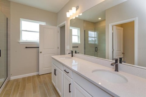 Townhouse in Winter Garden, Florida 3 bedrooms, 160.63 sq.m. № 2387507 - photo 18