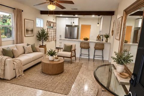 Villa ou maison à louer à Saint Petersburg, Floride: 3 chambres, 95.88 m2 № 2383794 - photo 2
