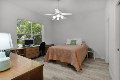 Townhouse in The Villages, Florida 3 bedrooms, 208.47 sq.m. № 1792947 - photo 27
