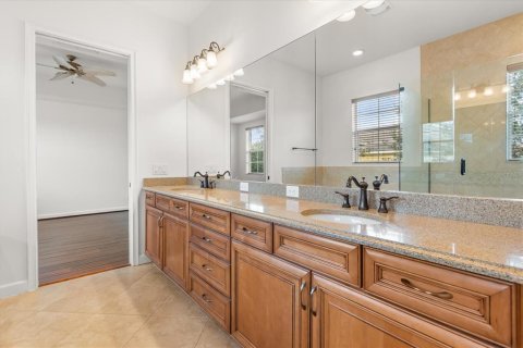 Townhouse in Lake Mary, Florida 4 bedrooms, 225.1 sq.m. № 2221292 - photo 4