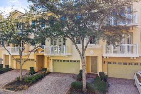 Townhouse in Lake Mary, Florida 4 bedrooms, 225.1 sq.m. № 2221292