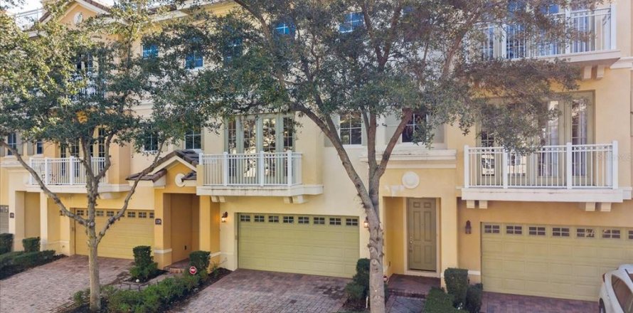 Townhouse in Lake Mary, Florida 4 bedrooms, 225.1 sq.m. № 2221292