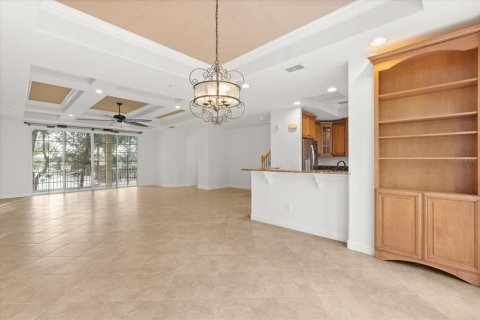 Townhouse in Lake Mary, Florida 4 bedrooms, 225.1 sq.m. № 2221292 - photo 10