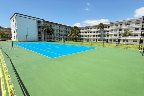 Снять в аренду кондоминиум в Дания-Бич, Флорида 2 спальни, 86.68м2, № 1991800 - фото 5