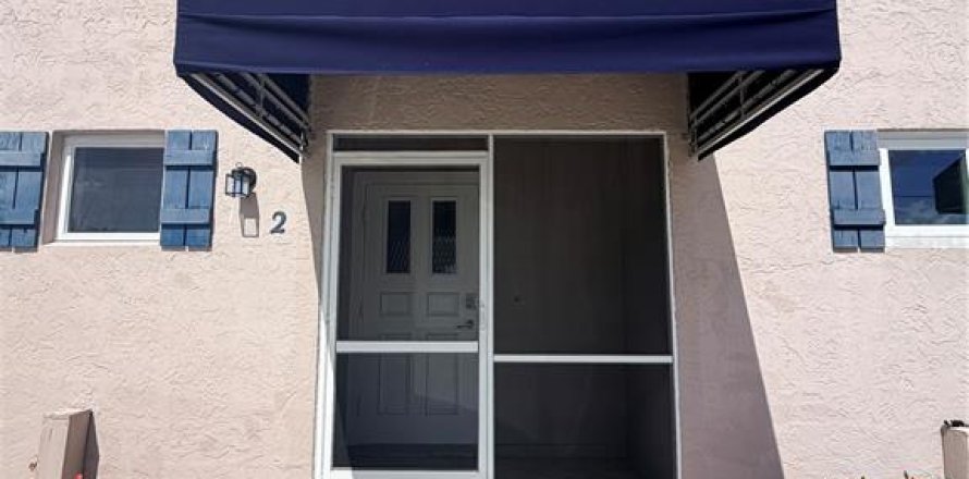 Condo à Punta Gorda, Floride, 2 chambres  № 2096613