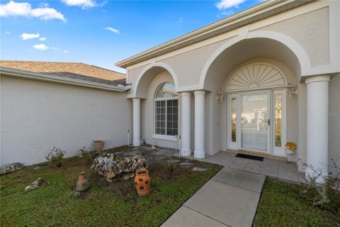 Villa ou maison à vendre à Ocala, Floride: 3 chambres, 156.73 m2 № 1916580 - photo 3