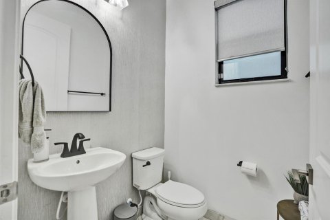Villa ou maison à vendre à Coral Springs, Floride: 5 chambres, 310.76 m2 № 2190170 - photo 21