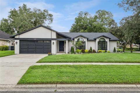 House in Apopka, Florida 3 bedrooms, 145.48 sq.m. № 2310056