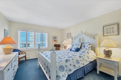 Condo in Sarasota, Florida, 2 bedrooms  № 2094032 - photo 22