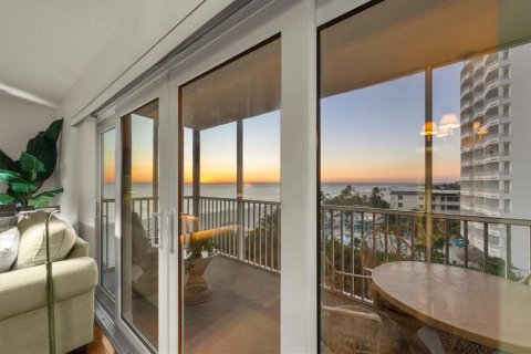 Condo in Sarasota, Florida, 2 bedrooms  № 2094032 - photo 12