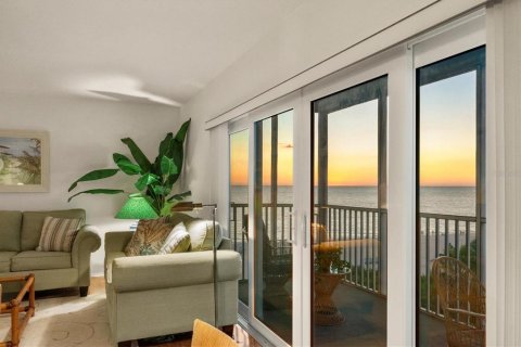Condo in Sarasota, Florida, 2 bedrooms  № 2094032 - photo 11