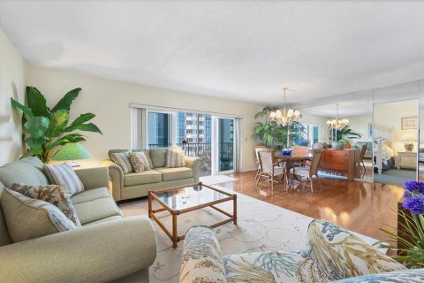 Condo in Sarasota, Florida, 2 bedrooms  № 2094032 - photo 4