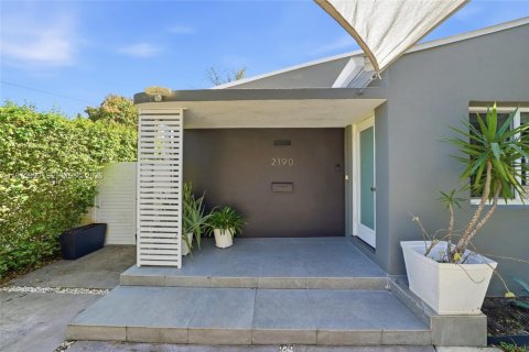 Купить виллу или дом в Майами, Флорида 3 спальни, 152.36м2, № 2048623 - фото 27