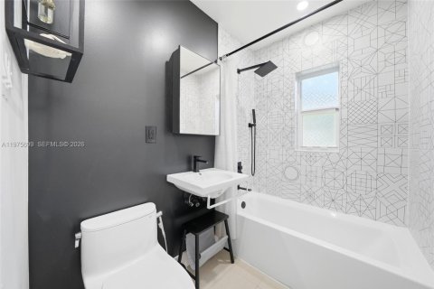 Купить виллу или дом в Майами, Флорида 3 спальни, 152.36м2, № 2048623 - фото 23