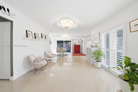 Купить виллу или дом в Майами, Флорида 3 спальни, 152.36м2, № 2048623 - фото 11