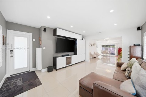 Купить виллу или дом в Майами, Флорида 3 спальни, 152.36м2, № 2048623 - фото 7