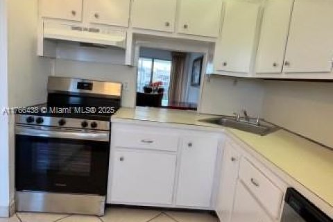 Condominio en venta en Tamarac, Florida, 2 dormitorios, 81.75 m2 № 2014954 - foto 9