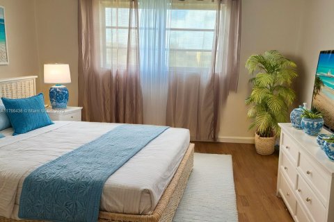 Condominio en venta en Tamarac, Florida, 2 dormitorios, 81.75 m2 № 2014954 - foto 4