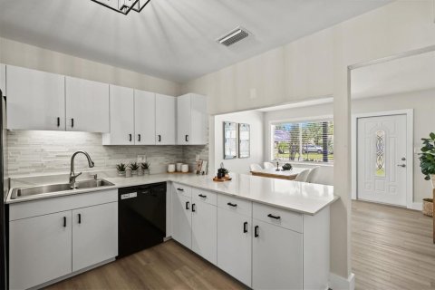 Купить виллу или дом в Сарасота, Флорида 3 комнаты, 97.45м2, № 1816800 - фото 13