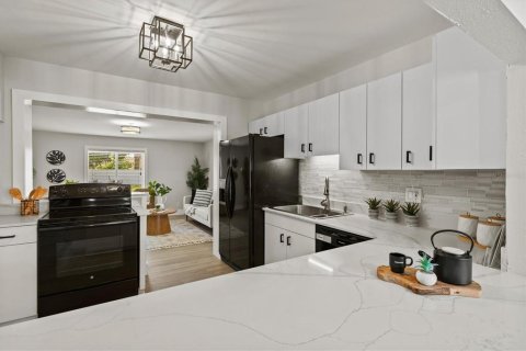 Купить виллу или дом в Сарасота, Флорида 3 комнаты, 97.45м2, № 1816800 - фото 10