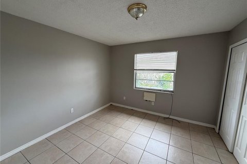 Снять в аренду таунхаус в Киссимми, Флорида 1 комната, 90.86м2, № 1805407 - фото 18