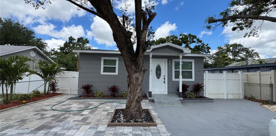 Villa ou maison à Saint Petersburg, Floride 2 chambres, 60.39 m2 № 1644241