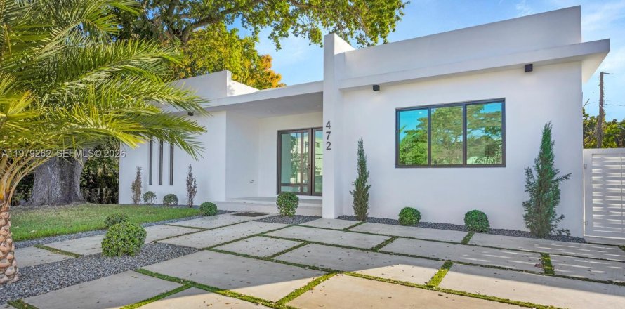 Дом в Майами-Спрингс, Флорида 4 спальни, 244.7м2 № 2049513