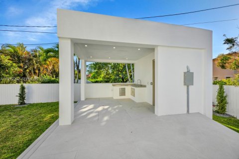 Купить виллу или дом в Майами-Спрингс, Флорида 4 спальни, 244.7м2, № 2049513 - фото 29