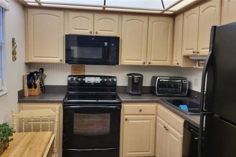 Condo in Clearwater, Florida, 1 bedroom  № 1630982 - photo 6