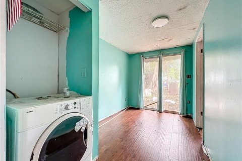 House in Belle Isle, Florida 4 bedrooms, 170.75 sq.m. № 1733472 - photo 26