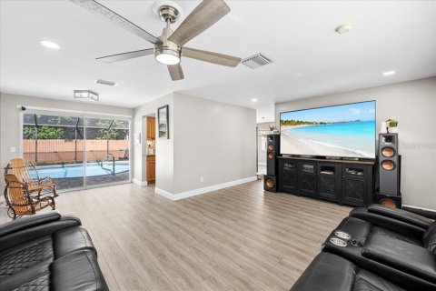 Casa en venta en Largo, Florida, 3 dormitorios, 110.27 m2 № 2353165 - foto 8